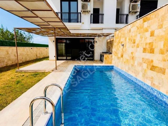 Döşemealtı Yeşilbayır Da Eşsiz Kalitede Tripleks Villa