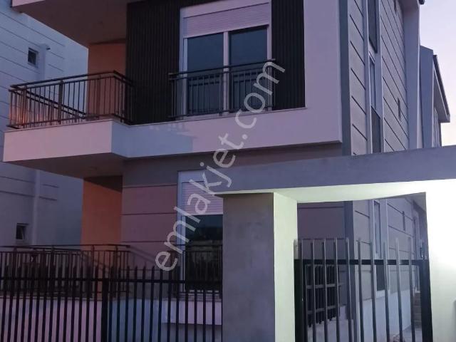 Döşemealtı Yeniköy'de Sıfır 2+1 Kiralık Daire