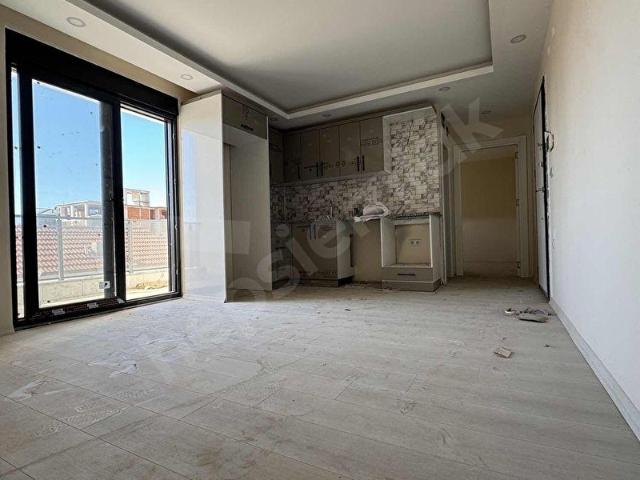 Döşemealtı Yeniköyde Satılık 1+1 Sıfır Daire