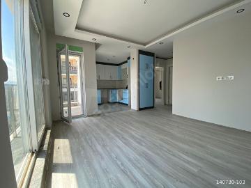 DÖŞEMEALTI BAHÇEYAKA DA BELEDİYESİ ARKASINDA GENİŞ 1+1 DAİRE