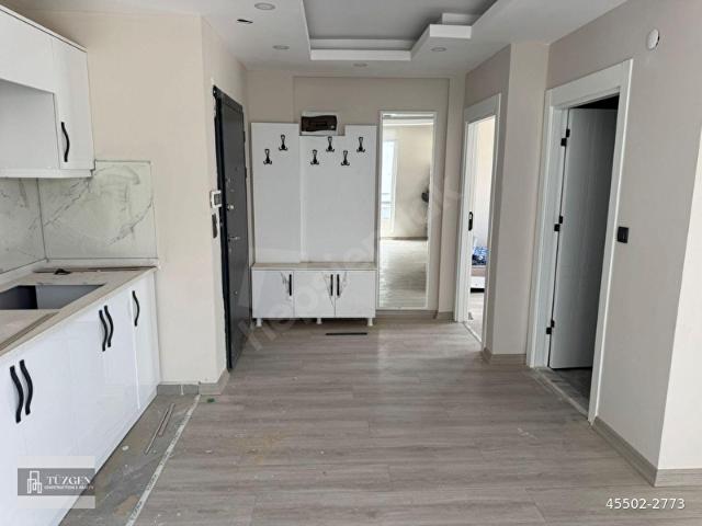 DÖŞEMEALTI YENİKÖY'DE OTURUMA HAZIR SATILIK 1+1 DAİRE