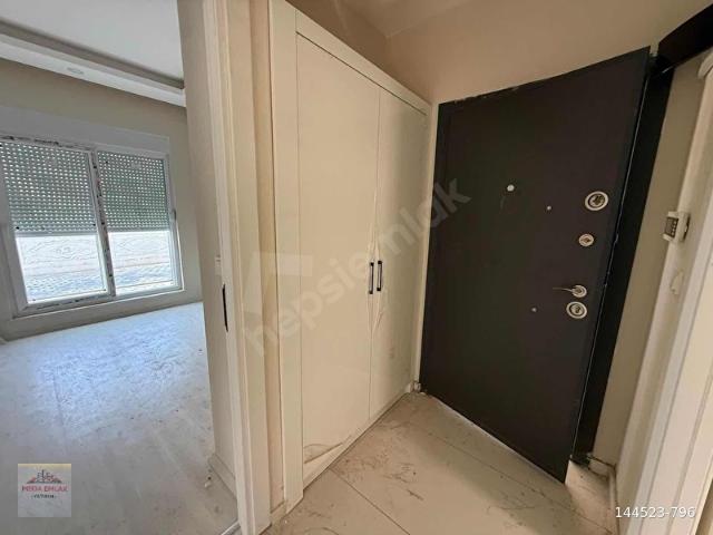 DÖŞEMEALTINDA 2+1 85 M2 İSKANLI SATILIK FIRSAT DAİRE!