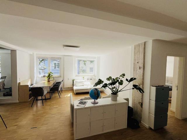Do Klinikviertel: Neue 2,5 Zi. Whg. + Balkon + Küche + Stellplätze + Neue Fenster + Servicepaket