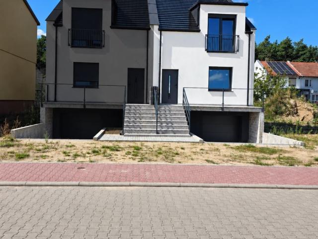 Do sprzedania nowoczesny dom 145 m² z garażem w Wągrowcu