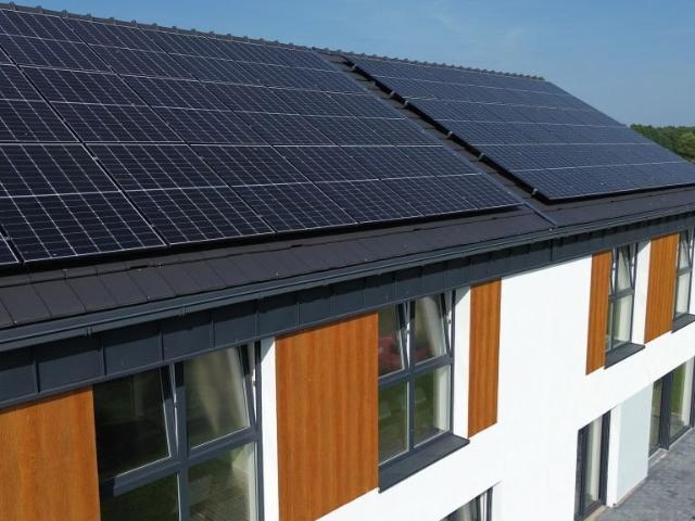 Do sprzedania nowoczesny dom 149 m² z garażem w Boleminie