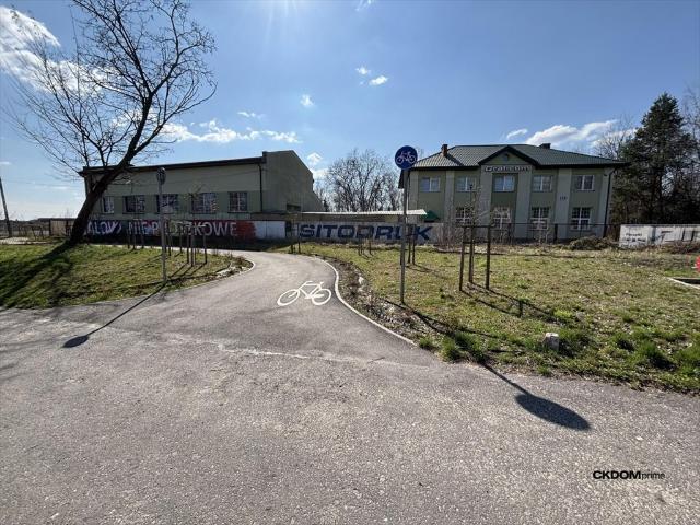 Do sprzedania obiekt usługowo mieszkalny 152 m² w Starachowicach