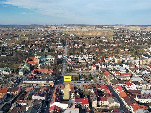 Do sprzedania dochodowa kamienica 350 m² przy Rynku w Miechowie