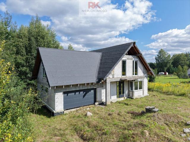 Do sprzedania dom 193 m² z garażem i możliwością adaptacji strychu