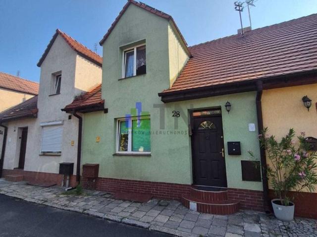 Do sprzedania dom w zabudowie szeregowej 98 m² z ogródkiem