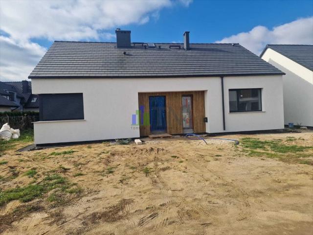 Do sprzedania dom wolnostojący 99,95 m² w Wojnowicach