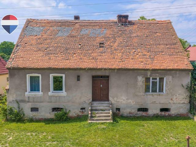 Do sprzedania dom z dużą działką 1400 m² w Niedoradzu