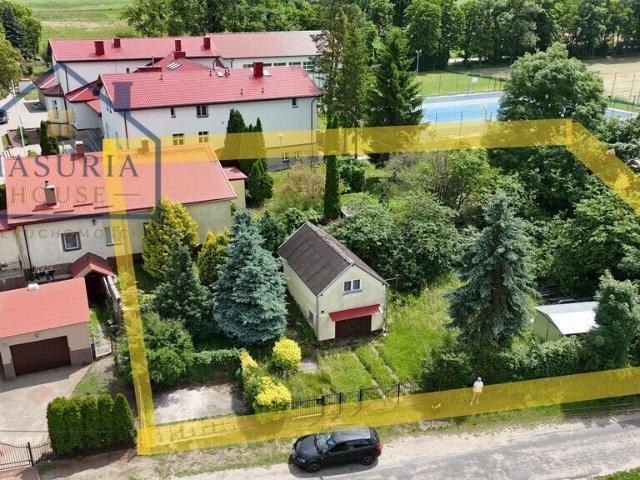 Do sprzedania dom bliźniak z ogrodem i piwnicą w Lasecznie