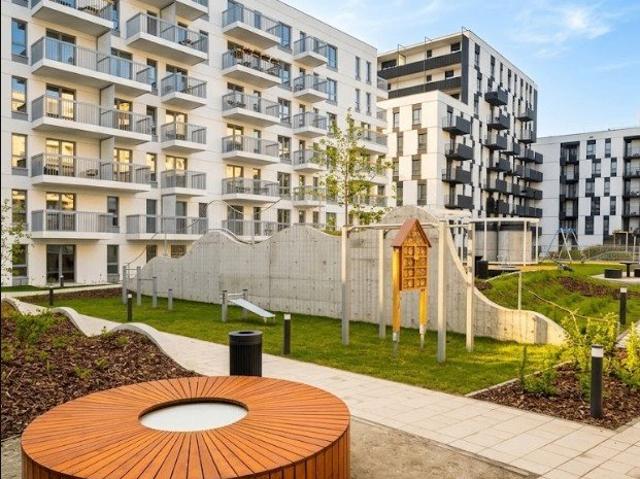 Do sprzedania funkcjonalne 2 pokojowe mieszkanie 40 m² z balkonem