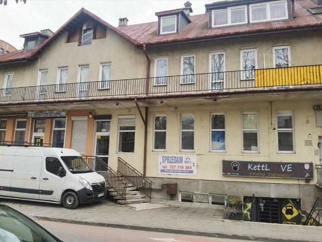 Do sprzedania funkcjonalny budynek 790 m² w Kielcach