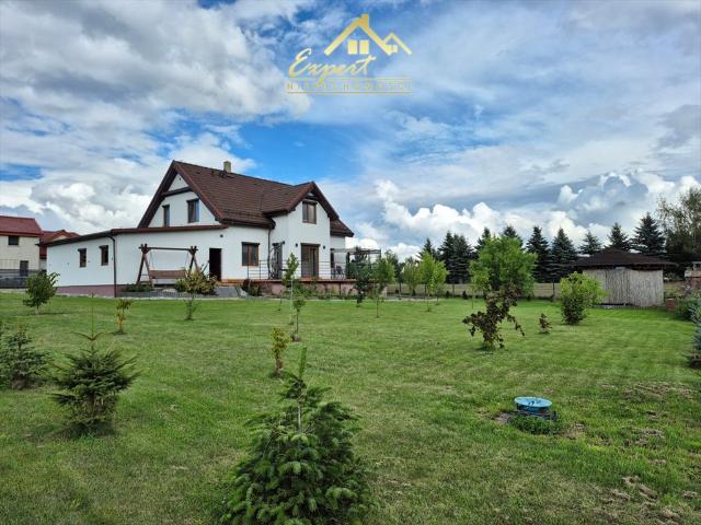 Do sprzedania funkcjonalny dom szkieletowy 220 m² z garażem w Kamieniu Małym