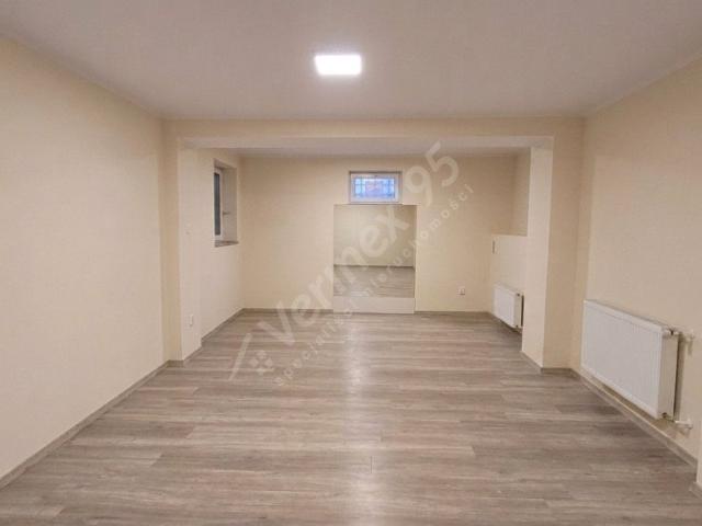 Do sprzedania funkcjonalny lokal 84 m² w Lubinie