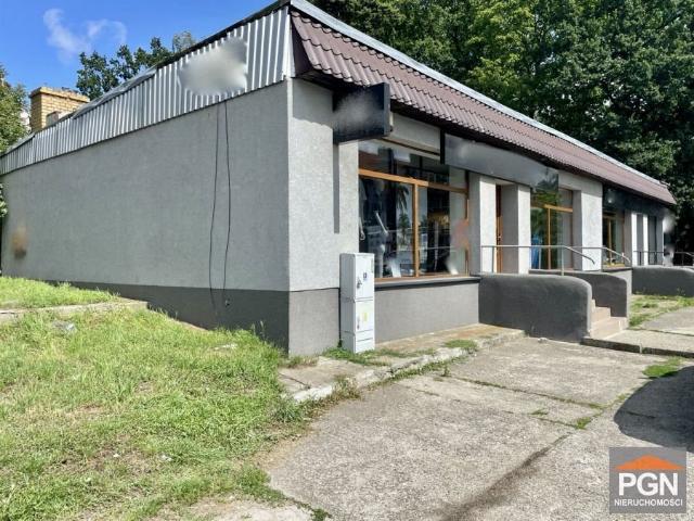 Do sprzedania funkcjonalny lokal 190 m² w Kamieniu Pomorskim