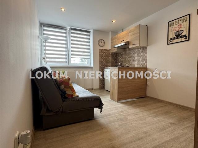 Na sprzedaż jasne 20 m² mieszkanie z aneksem kuchennym