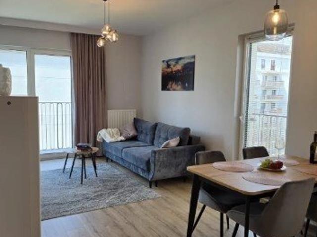 Do sprzedania jasne 2 pokojowe mieszkanie 44 m² na Pradze Północ