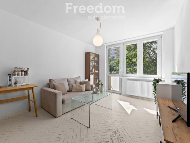 Do sprzedania jasne 2 pokojowe mieszkanie 38,5 m² na Mokotowie