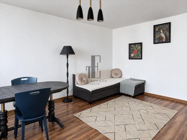 Do sprzedania jasne 3 pokojowe mieszkanie 56 m² z balkonem