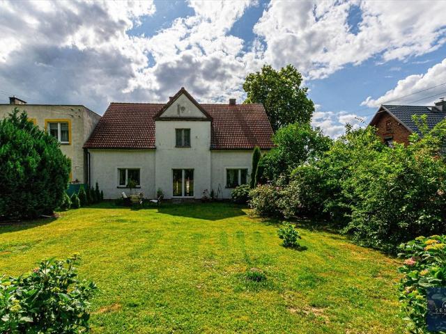 Do sprzedania klimatyczny dom 160 m² z dużą działką
