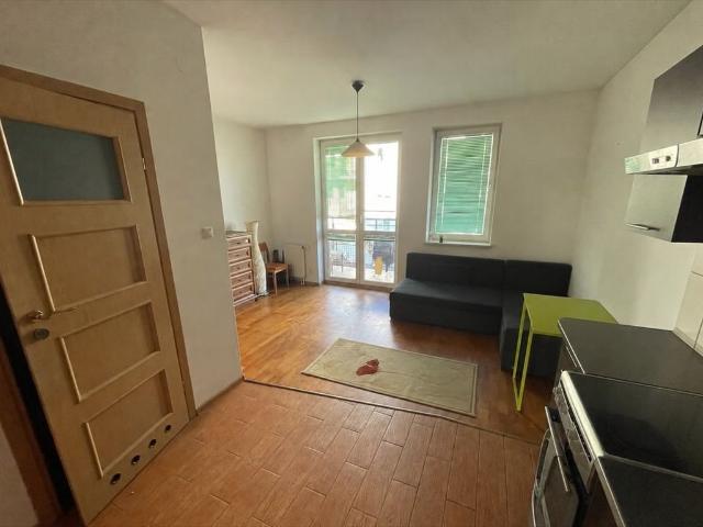 Do sprzedania komfortowe 2 pokojowe mieszkanie 35,51 m² w Warszawie