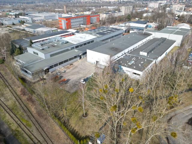 Do sprzedania kompleks przemysłowy 19 000 m² w Zgierzu