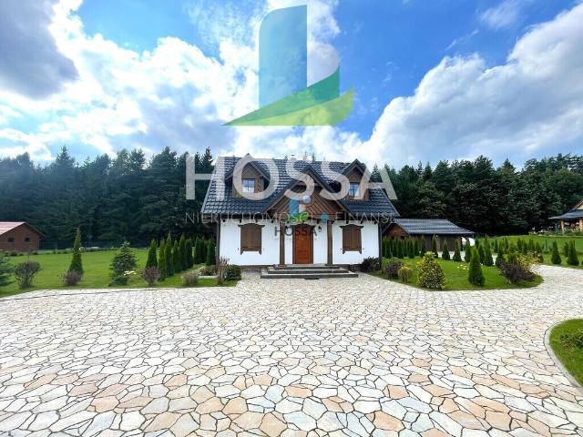 Do sprzedania luksusowy dom z garażem i ogrodem w Lipowo