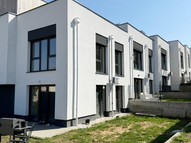 Do sprzedania luksusowy dwupoziomowy apartament 106 m² z tarasami