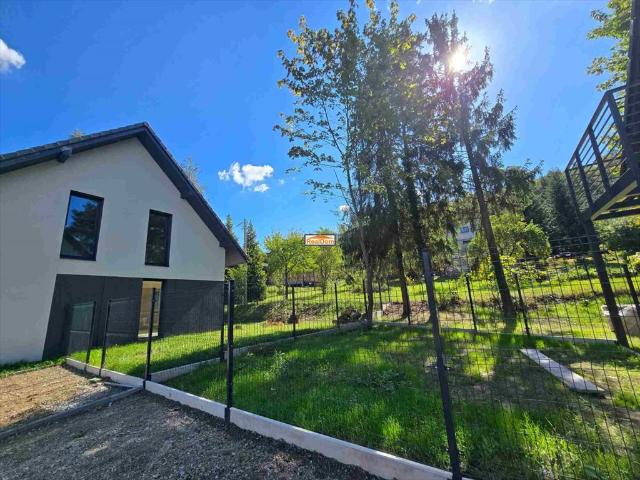 Do sprzedania parterowy apartament 4 pok. z ogrodem i tarasem