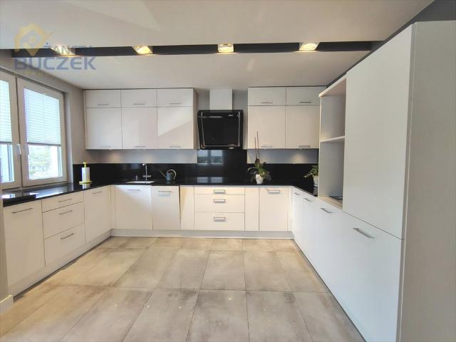 Do sprzedania przestronny apartament 128 m² w centrum Sochaczewa