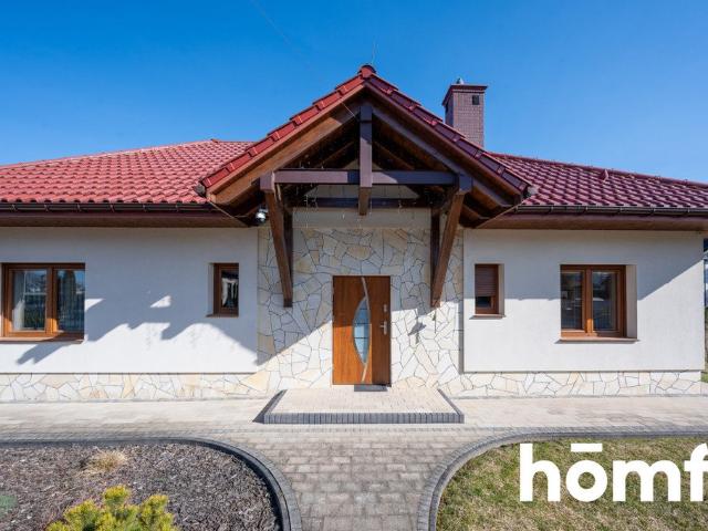 Do sprzedania przestronny dom 131 m² z garażem w Wieliczce
