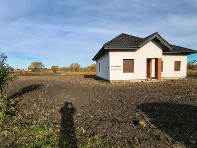 Do sprzedania przestronny dom 142 m² z potencjałem w Papowie Toruńskim