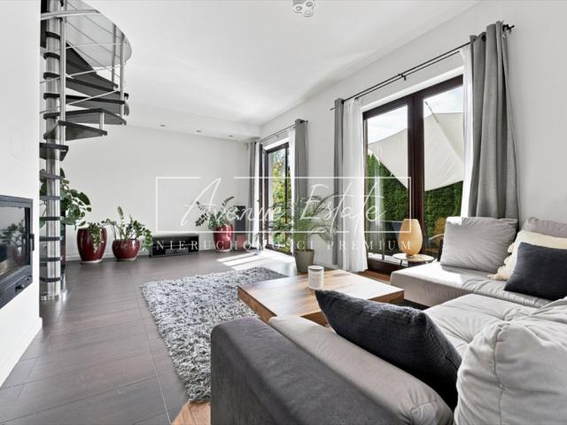 Do sprzedania przestronny dom 150 m² z dużym ogrodem w Dębe