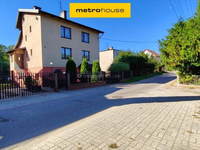 Do sprzedania przestronny dom 188 m² z ogrodem w Rybnie