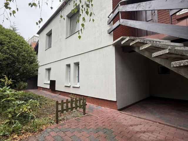 Sprzedam przestronny dom 190 m² z działką 971 m² w Baranowie