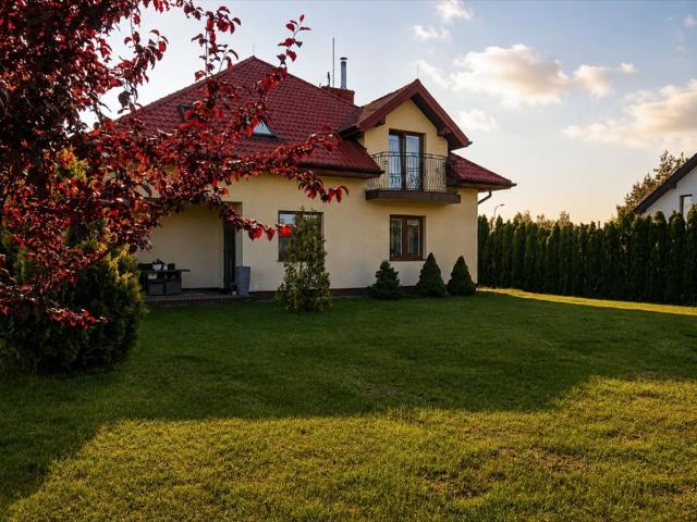 Zapraszam do domu 198 m² z garażem i ogrodem w Ruscu