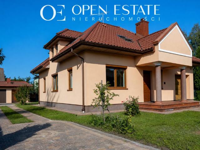 Do sprzedania przestronny dom 200 m² w Zielonce