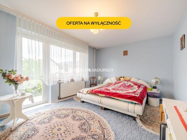 Do sprzedania przestronny dom 211 m² z garażem w Osieczanach