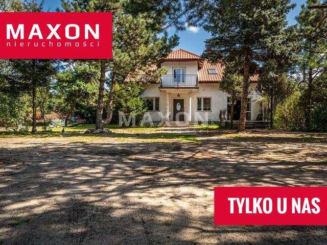 Sprzedam przestronny dom 226 m² z dużą działką 1811 m² w Prażmowie