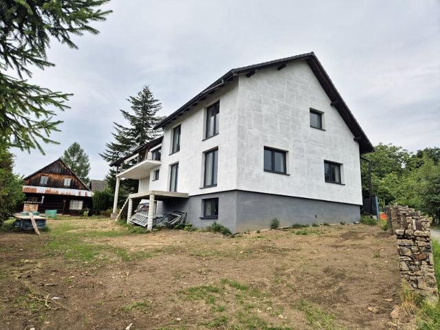 Przestronny dom 250 m² z garażem i tarasem polecam
