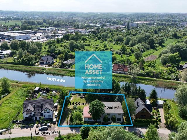 Do sprzedania przestronny dom 280 m² z dużą działką 1438 m² w Gdańsku