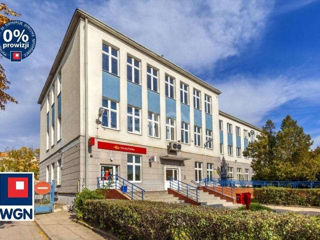Do sprzedania przestronny lokal usługowy 1919 m² w Łęczycy