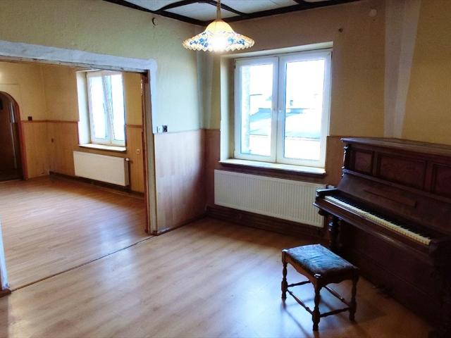 Do sprzedania przestronne mieszkanie 47 m² w Wrześni