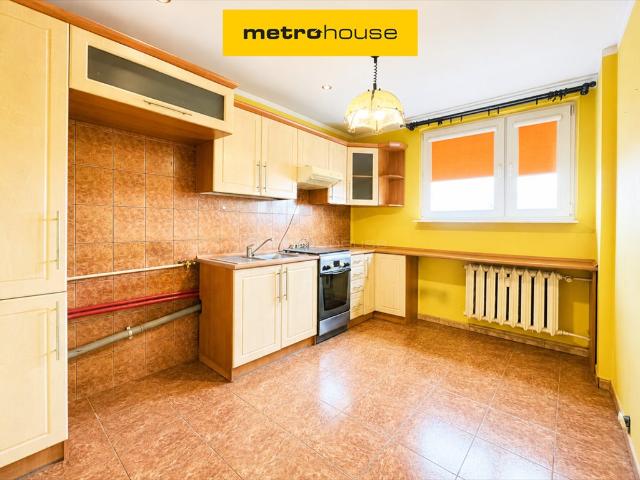 Do sprzedania przestronne mieszkanie 57 m² z balkonem w Krosnie