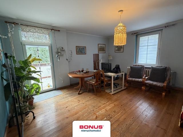 Do sprzedania przestronne mieszkanie 70 m² z ogrodem i tarasem