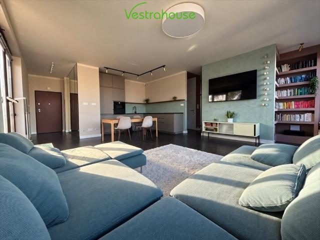 Do sprzedania przestronne mieszkanie 70 m² z tarasem 50 m² w Wilanowie