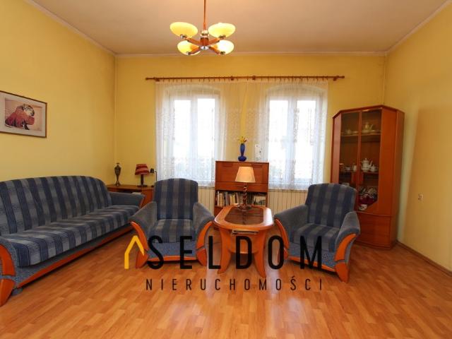 Przestronne 80 m² z potencjałem inwestycyjnym polecam!