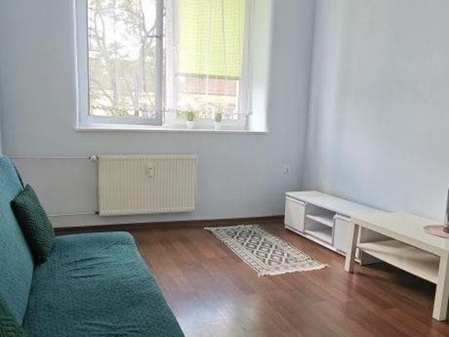 Do sprzedania przestronne 2 pokojowe mieszkanie 39,6 m² z piwnicą i miejscem parkingowym